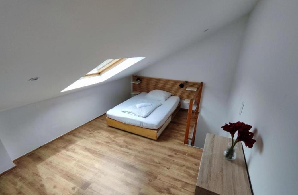 Eitorf Duplex Apartment Bagian luar foto